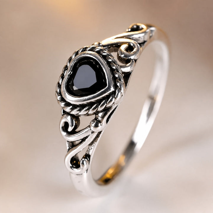 Elegant Onyx Heart Zirconia Ring